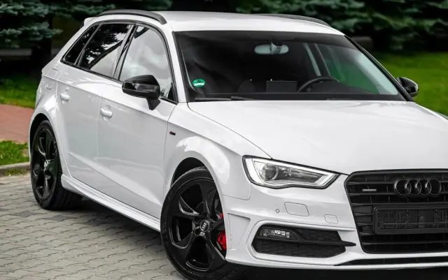 AUDI A3 Sportback 2.0 TDI quattro S line Sportpaket