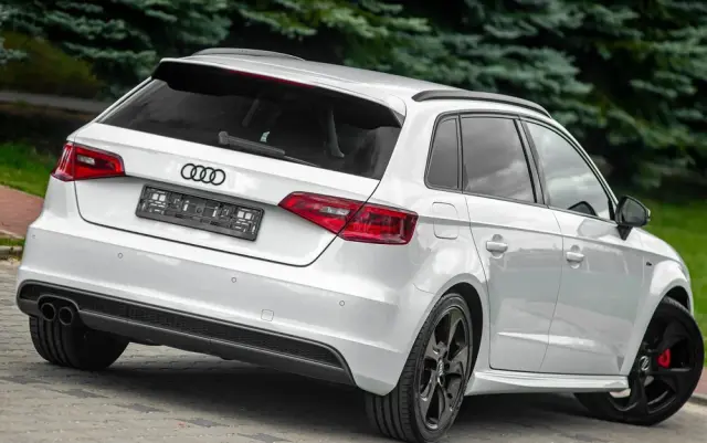 AUDI A3 Sportback 2.0 TDI quattro S line Sportpaket