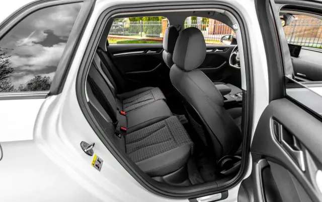 AUDI A3 Sportback 2.0 TDI quattro S line Sportpaket