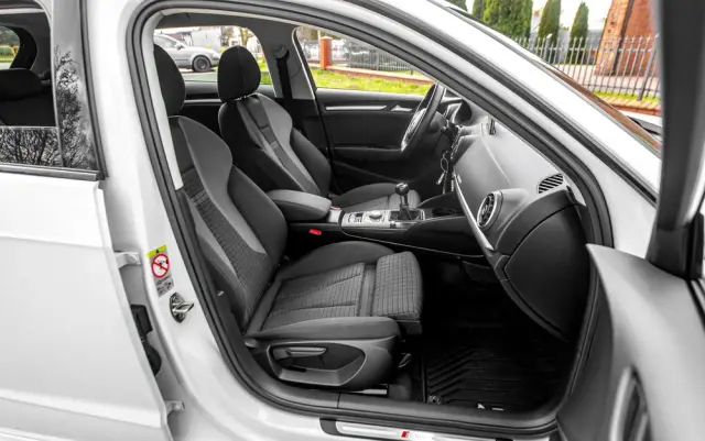 AUDI A3 Sportback 2.0 TDI quattro S line Sportpaket