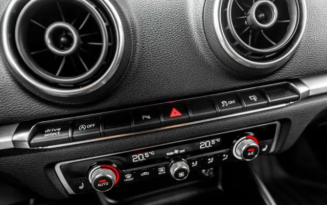 AUDI A3 Sportback 2.0 TDI quattro S line Sportpaket