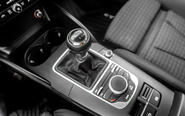 AUDI A3 Sportback 2.0 TDI quattro S line Sportpaket