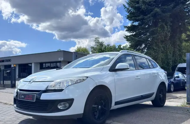 RENAULT Megane 