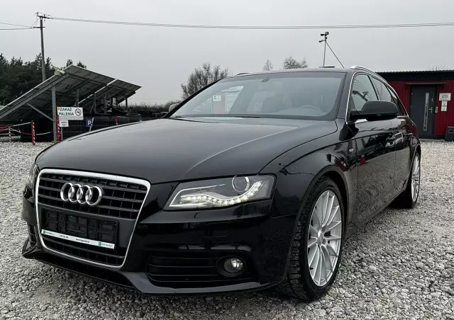 AUDI A4 