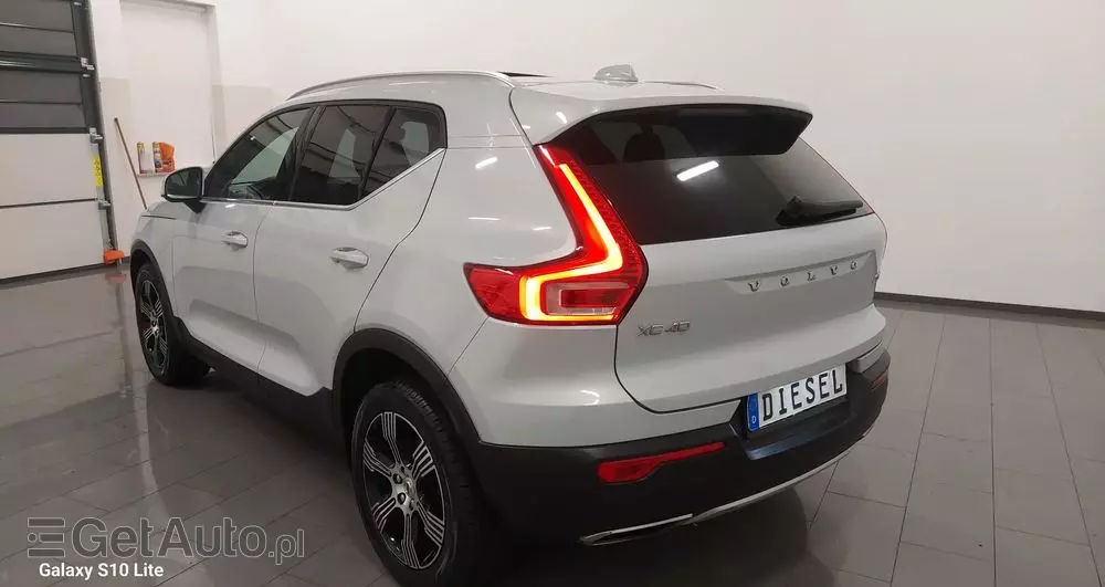 VOLVO XC 40 D3 SCR Inscription