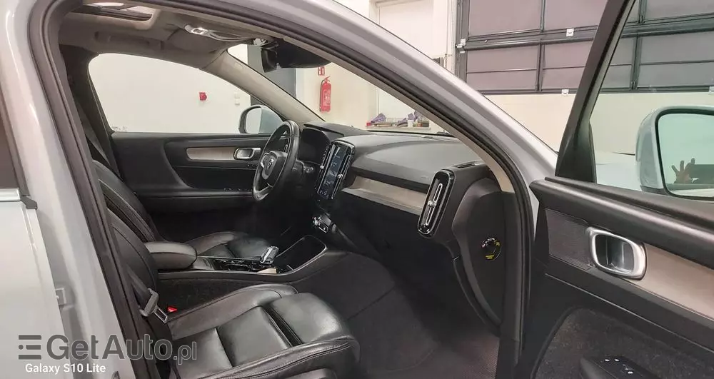 VOLVO XC 40 D3 SCR Inscription