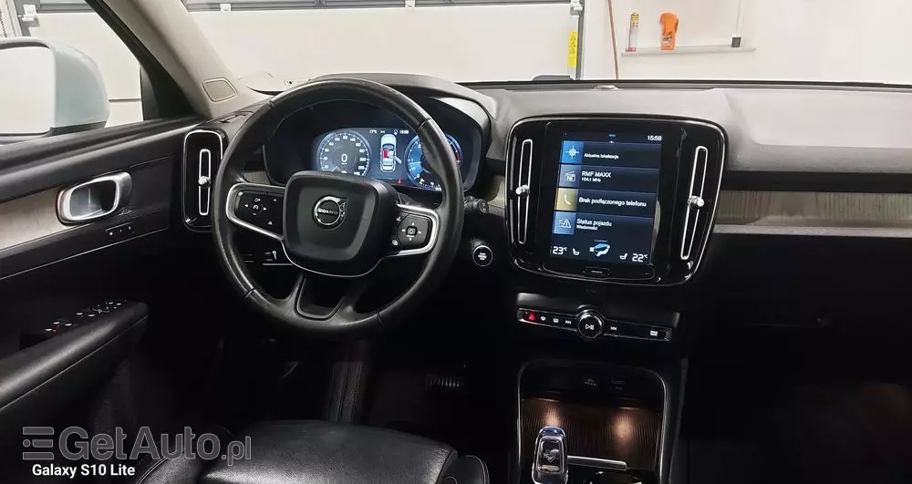 VOLVO XC 40 D3 SCR Inscription