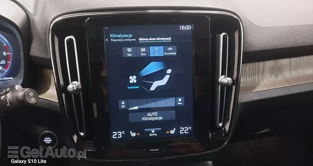 VOLVO XC 40 D3 SCR Inscription