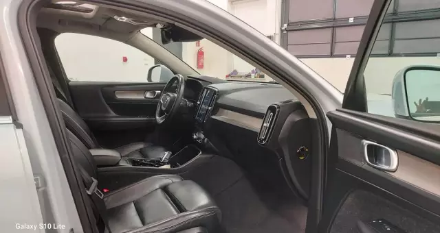 VOLVO XC 40 D3 SCR Inscription