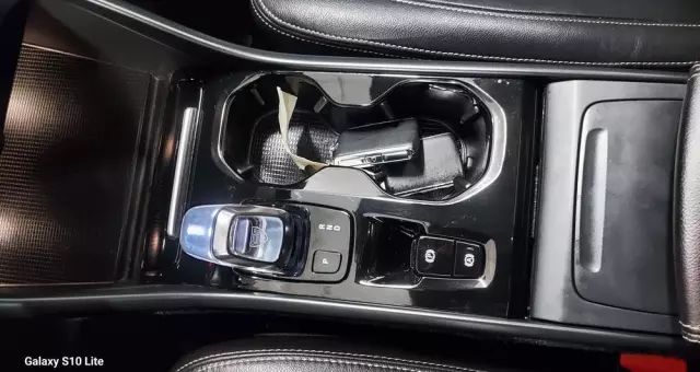 VOLVO XC 40 D3 SCR Inscription