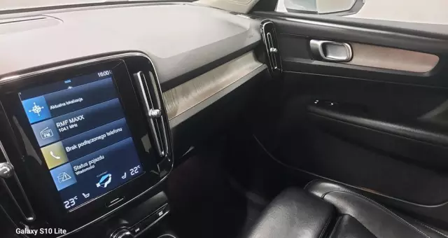 VOLVO XC 40 D3 SCR Inscription