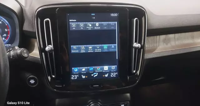 VOLVO XC 40 D3 SCR Inscription