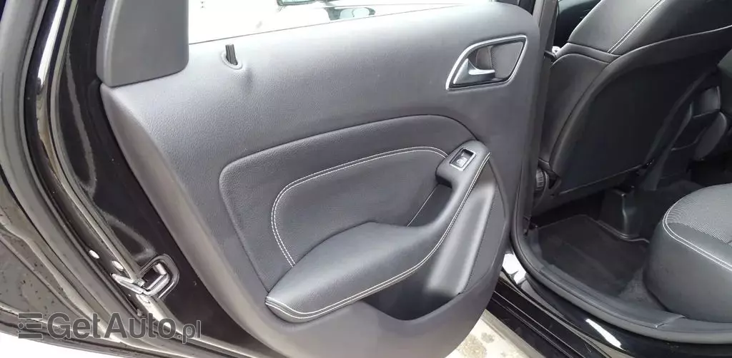 MERCEDES-BENZ Klasa B 