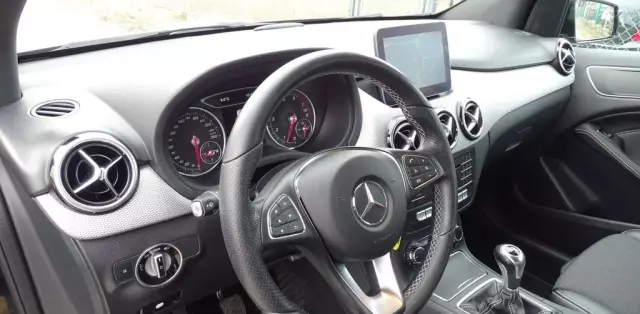 MERCEDES-BENZ Klasa B 