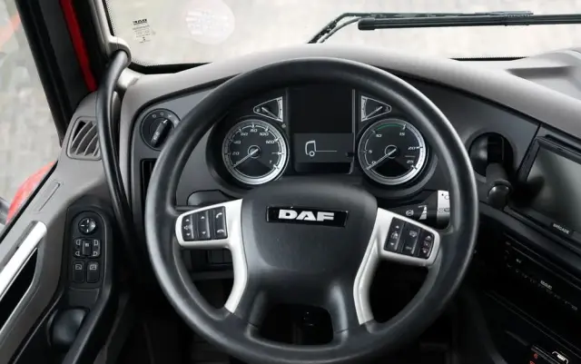 DAF XF 480 / LOW DECK / SUPER SPACE CAB / MEGA / 2021 