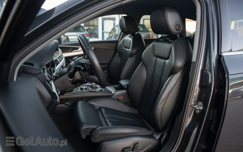 AUDI A4 Avant 2.0 TDI ultra S tronic sport
