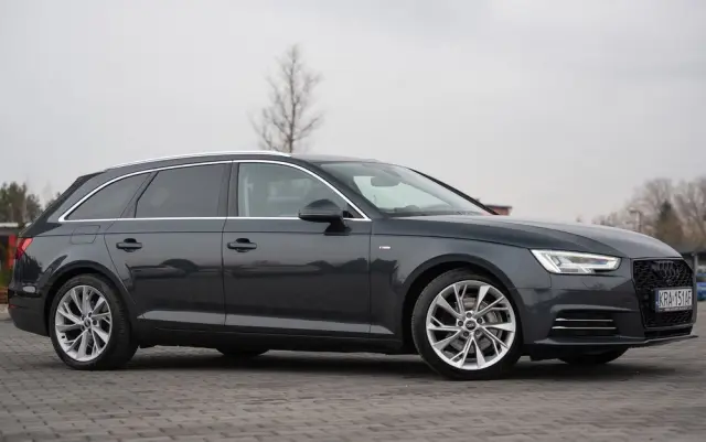 AUDI A4 Avant 2.0 TDI ultra S tronic sport