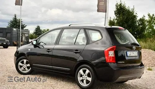 KIA Carens 