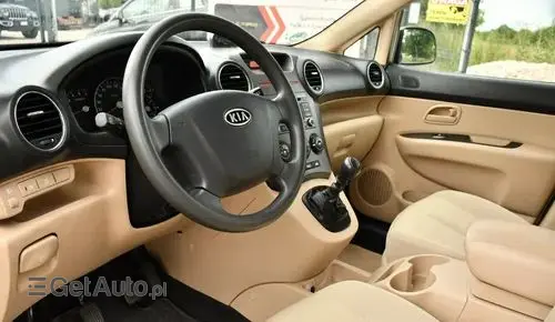 KIA Carens 