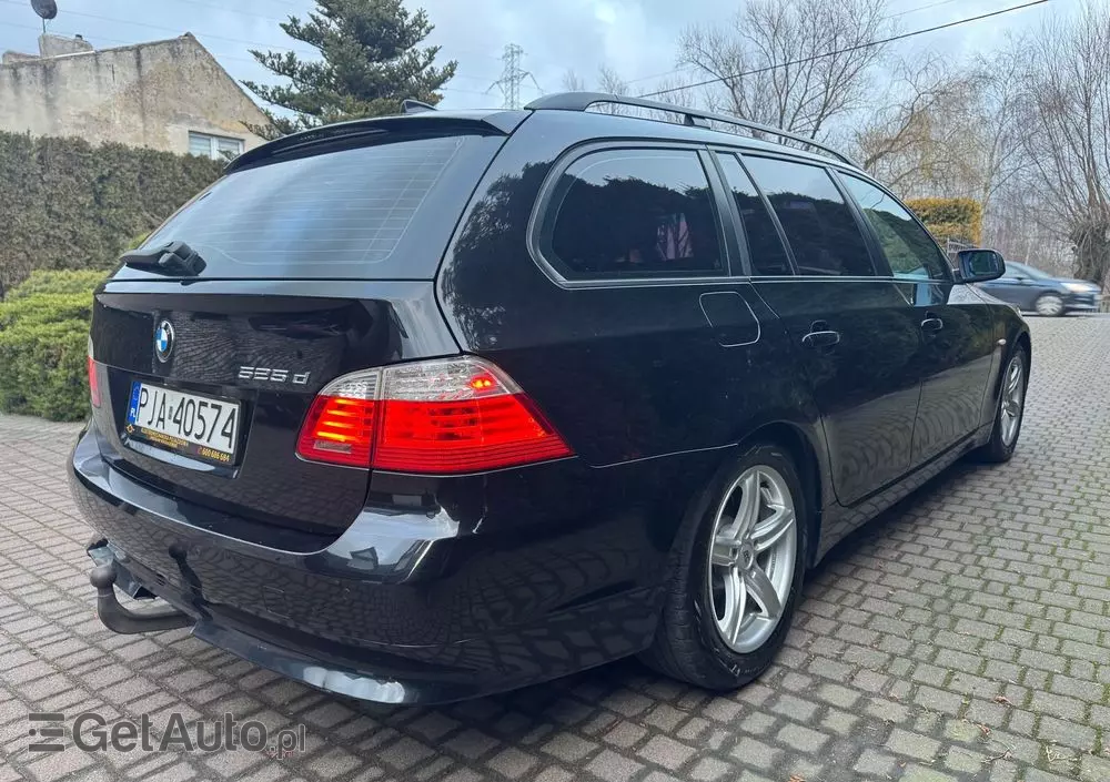 BMW Seria 5 525d Touring Edition Exclusive