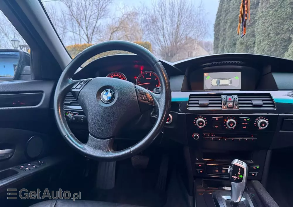BMW Seria 5 525d Touring Edition Exclusive