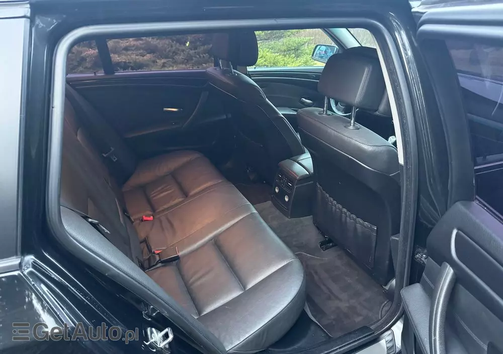 BMW Seria 5 525d Touring Edition Exclusive