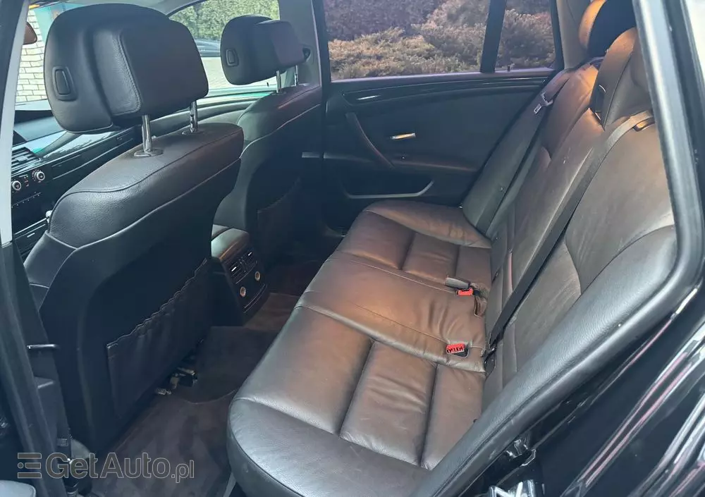 BMW Seria 5 525d Touring Edition Exclusive