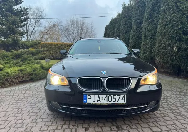 BMW Seria 5 525d Touring Edition Exclusive