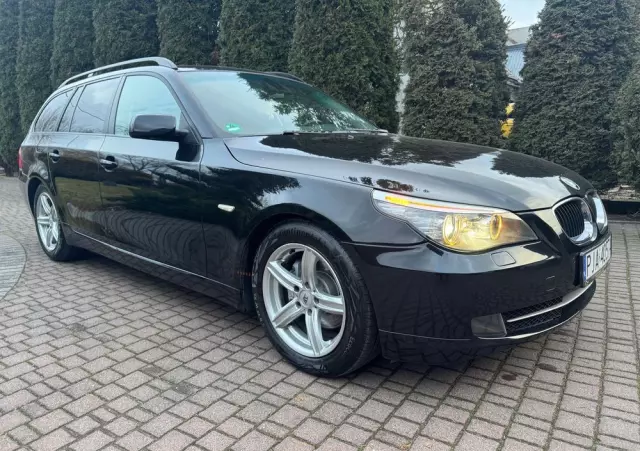BMW Seria 5 525d Touring Edition Exclusive
