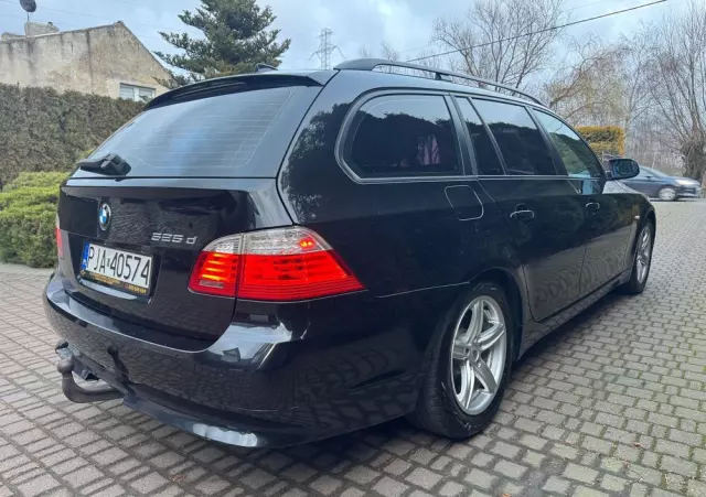BMW Seria 5 525d Touring Edition Exclusive