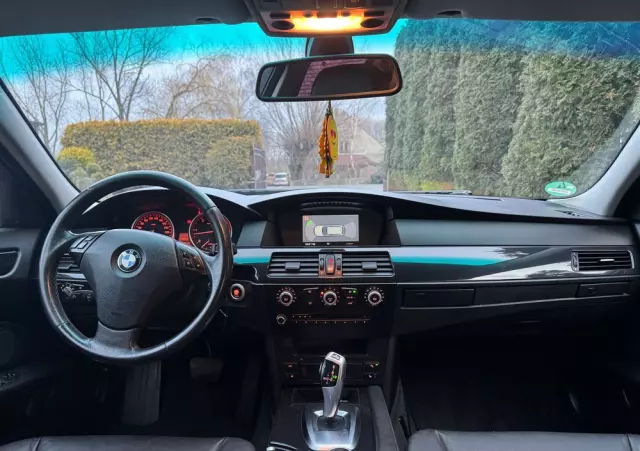 BMW Seria 5 525d Touring Edition Exclusive