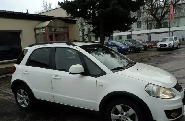SUZUKI SX4 1.9 DDiS (120 KM) 4WD