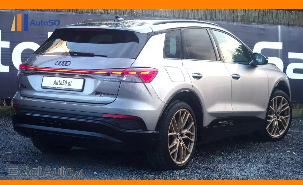 AUDI Q4 E-tron 35 Edition One Taifun