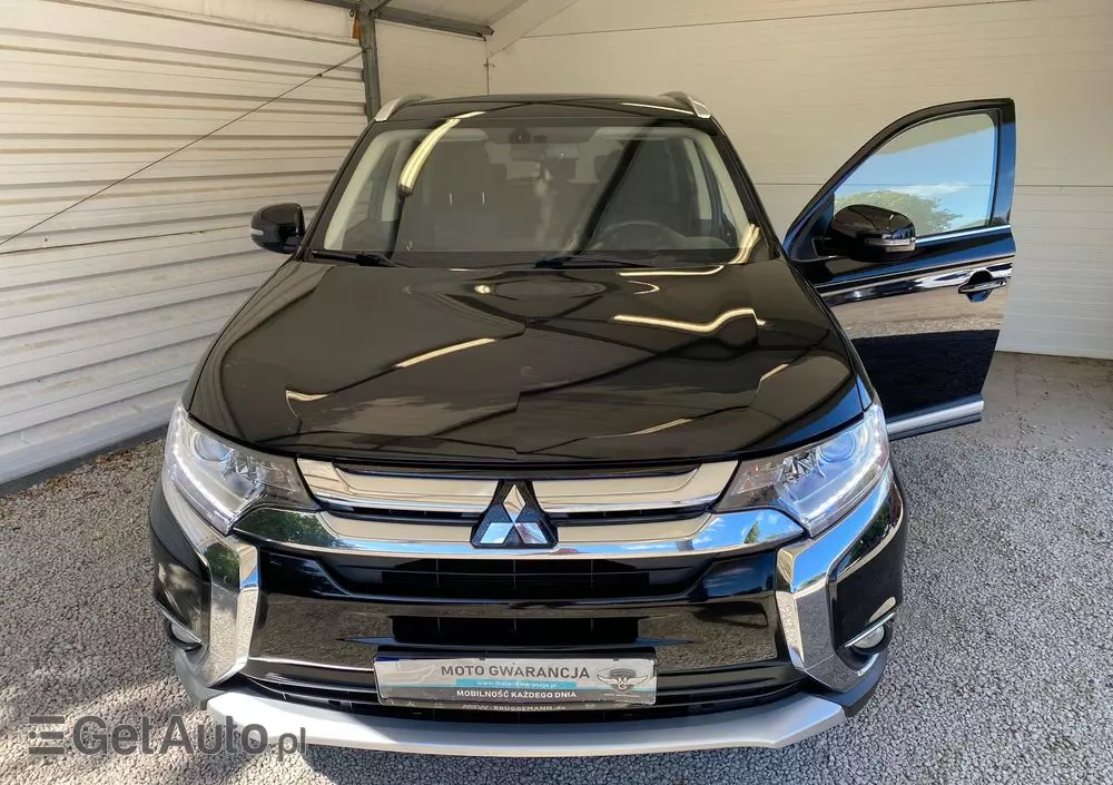 MITSUBISHI Outlander 2.0 2WD Edition 100