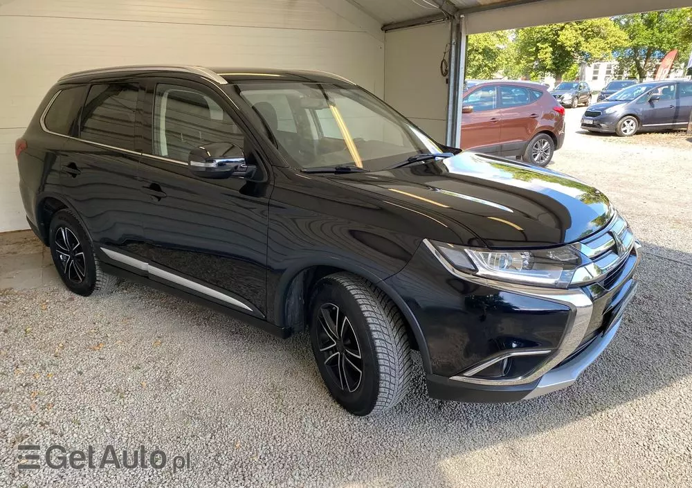 MITSUBISHI Outlander 2.0 2WD Edition 100