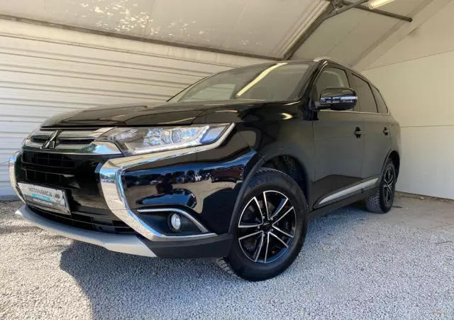 MITSUBISHI Outlander 2.0 2WD Edition 100