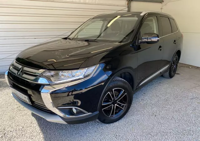 MITSUBISHI Outlander 2.0 2WD Edition 100