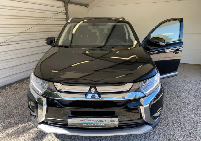MITSUBISHI Outlander 2.0 2WD Edition 100