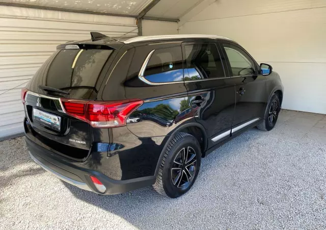 MITSUBISHI Outlander 2.0 2WD Edition 100