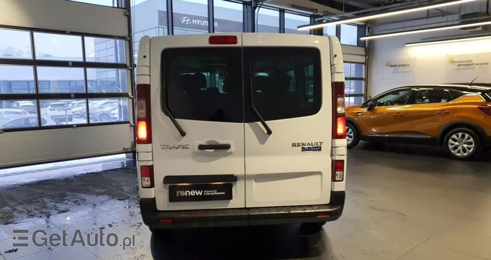 RENAULT Trafic 