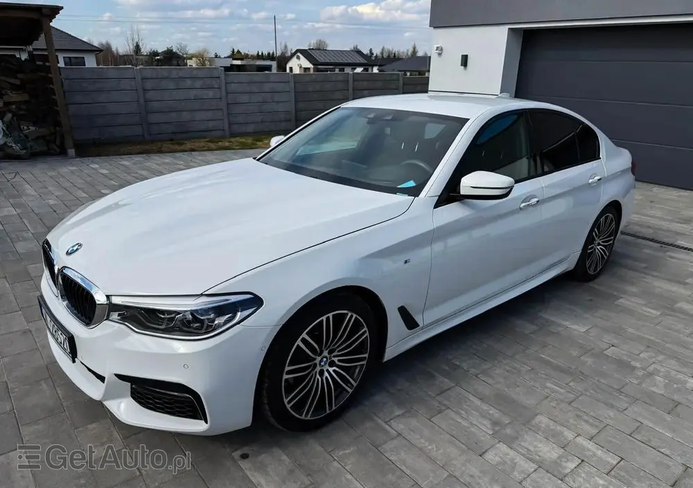 BMW Seria 5 520d M Sport sport