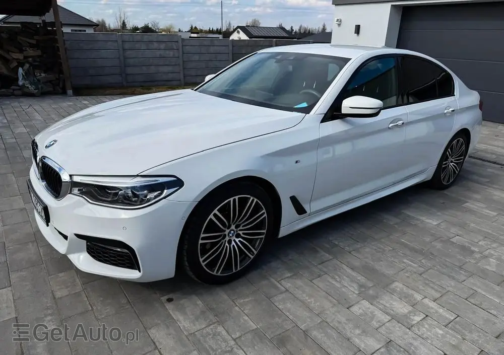 BMW Seria 5 520d M Sport sport