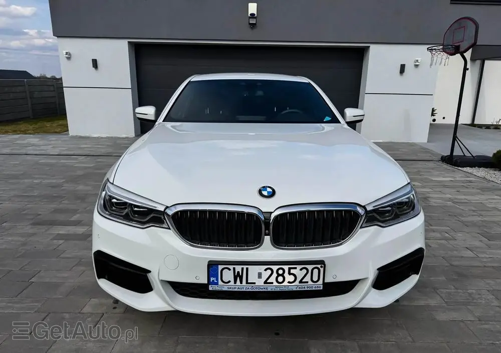 BMW Seria 5 520d M Sport sport