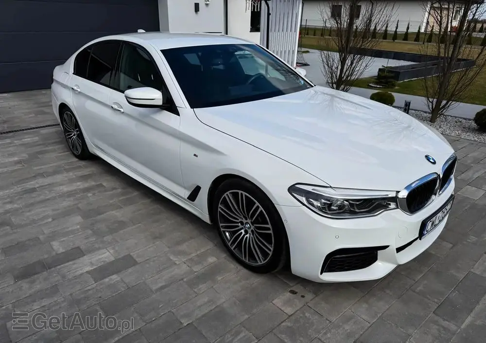 BMW Seria 5 520d M Sport sport