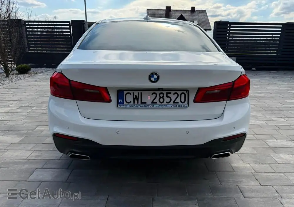 BMW Seria 5 520d M Sport sport