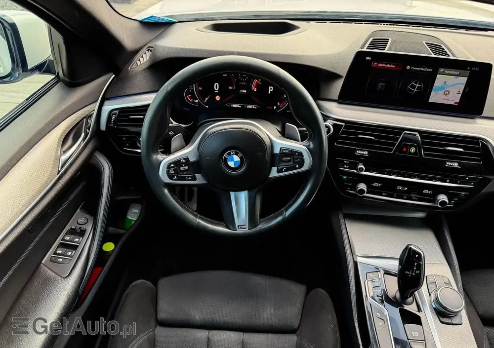 BMW Seria 5 520d M Sport sport