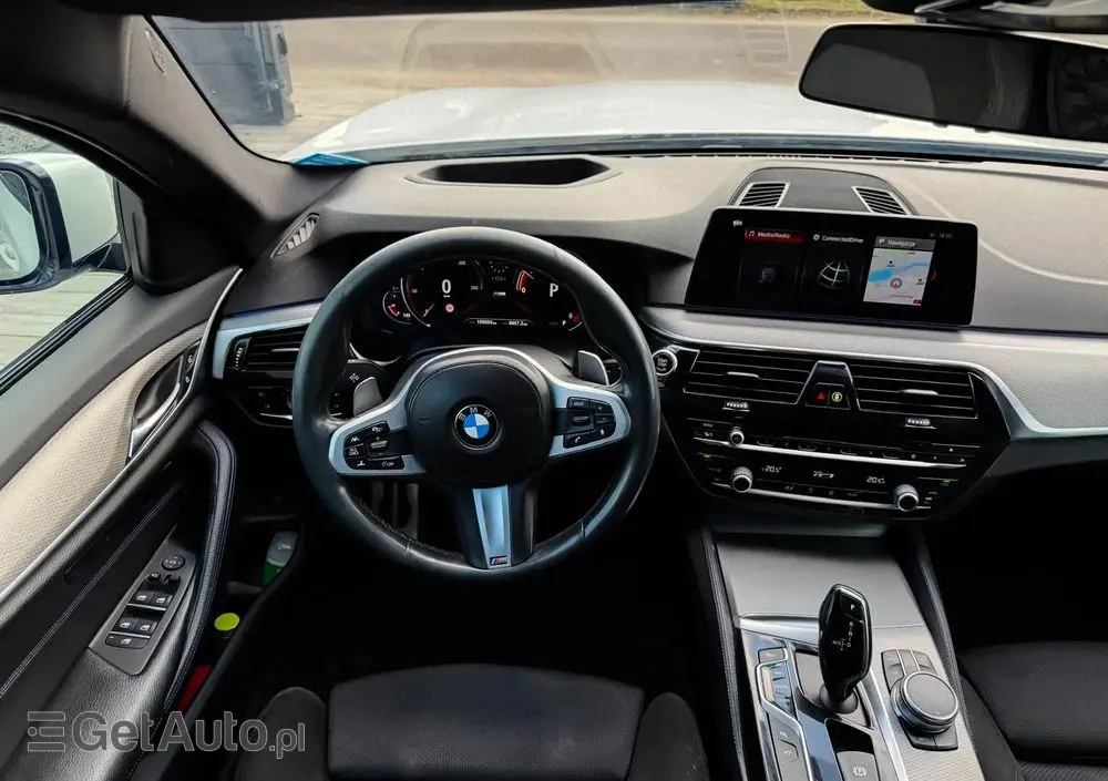 BMW Seria 5 520d M Sport sport
