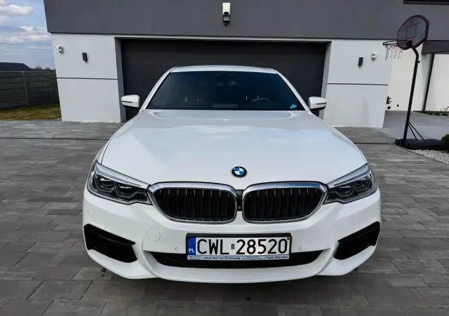 BMW Seria 5 520d M Sport sport