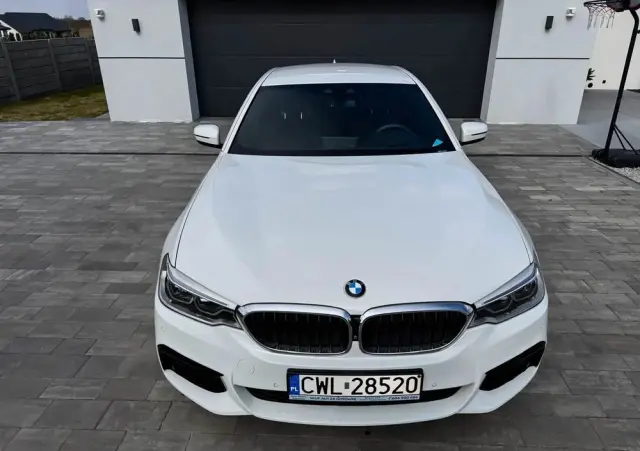 BMW Seria 5 520d M Sport sport