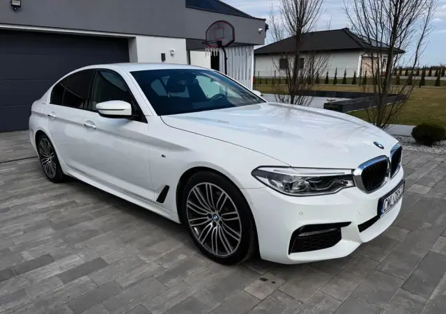 BMW Seria 5 520d M Sport sport